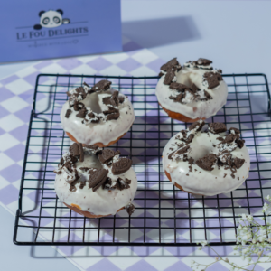 Cookies and cream donut with white chocolate glaze, Le Fou Delight Vadodara