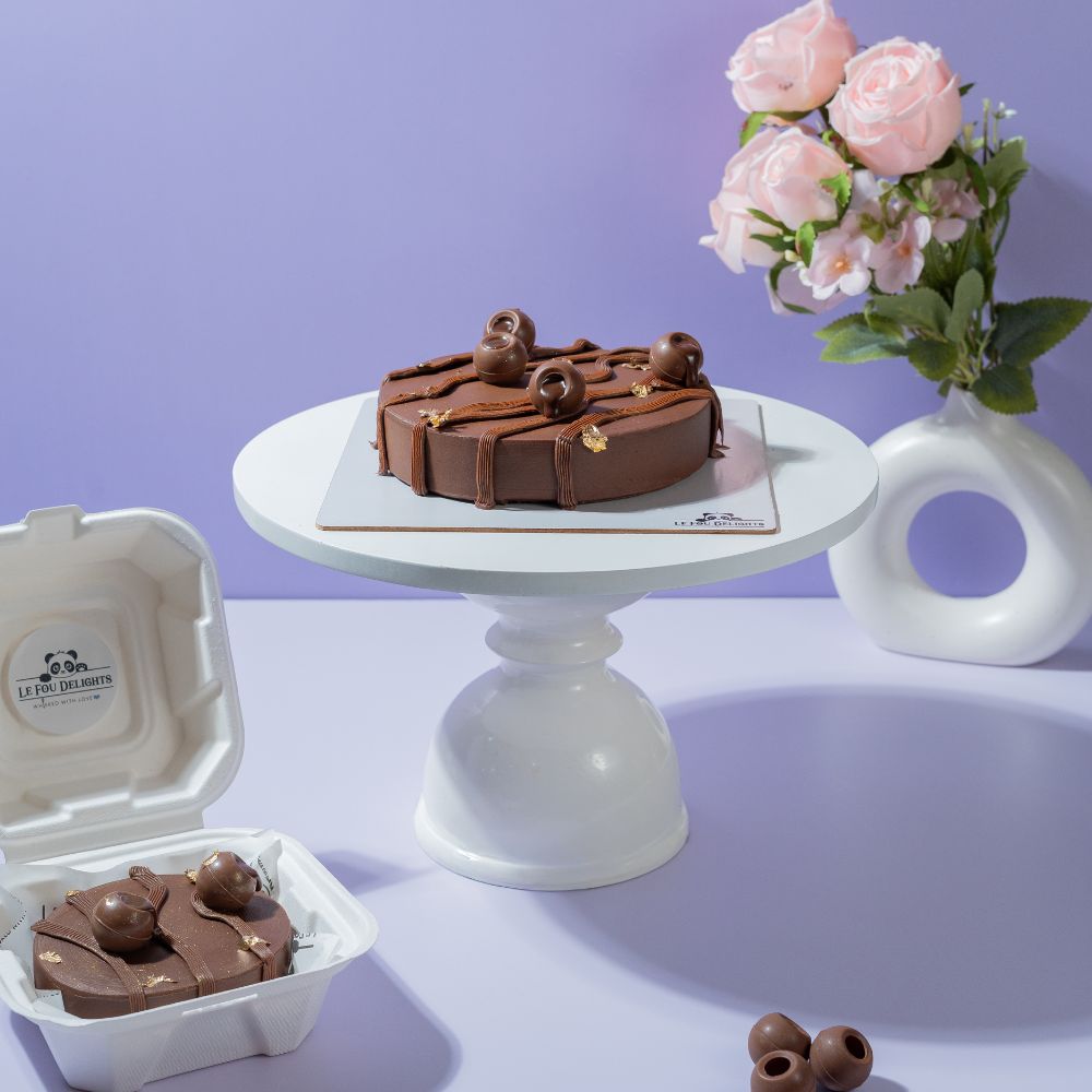 Eggless Signature Truffle Cake made with premium chocolate