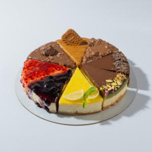 Pack of 8 assorted cheesecake slices from Le Fou Delight